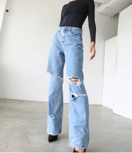 Load image into Gallery viewer, Everly Distressed Wide Leg Denim Jeans