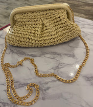 Load image into Gallery viewer, Raffia Straw Clutch Purse And Removable Strap Available In Beige, Natural , Or Pink
