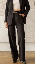 Load image into Gallery viewer, Black High Waist Pleated Pants
