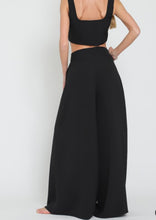 Load image into Gallery viewer, Black High Waist Flowy Wide Leg Pants
