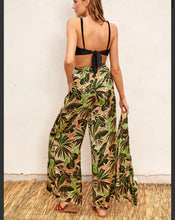 Load image into Gallery viewer, Ray Of Sun Tropical Print Pants
