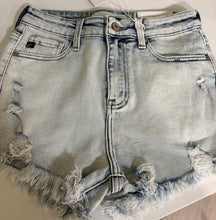 Load image into Gallery viewer, Beach Wash Light Denim Jean Shorts

