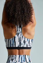 Load image into Gallery viewer, NOLI YOGA ELEVATE SPORTS BRA- ACADIA bogo free
